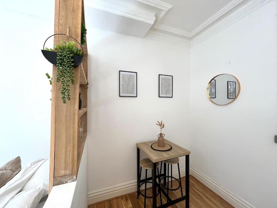 Apartamento Flat 12, 10 St John'S Road Bournemouth Exterior foto